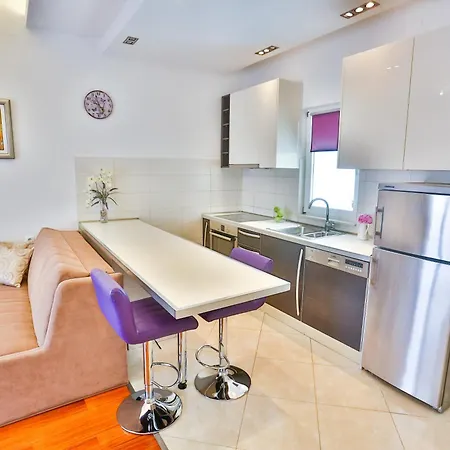 Summer Lounge * Σπλιτ